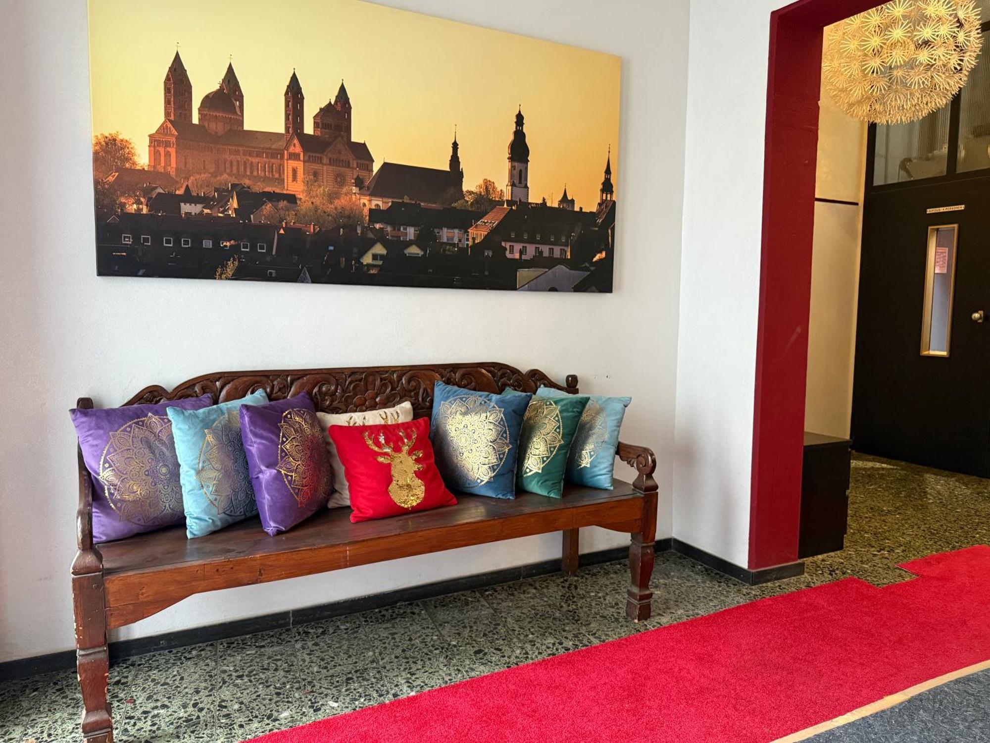 Dompanorama Der Kleine Dschungel Apartment Fuer 2-4 Pers Speyer Exterior photo
